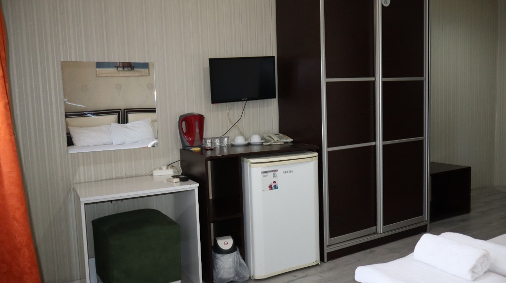 Single Oda - Çalışma Masası, TV & Minibar
